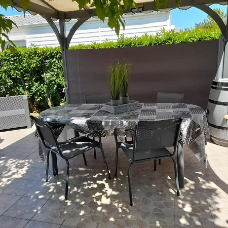 Chalet Mobil-home 3 Pieces A - Capacite 4 Personnes - Fr-1-246a-120 Dolus-d'Oleron