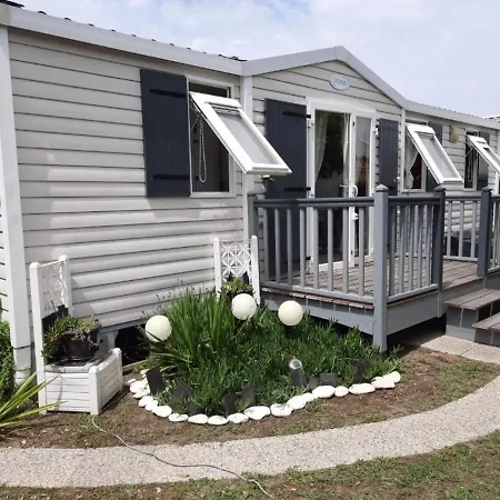 Mobil'home A Chalet *